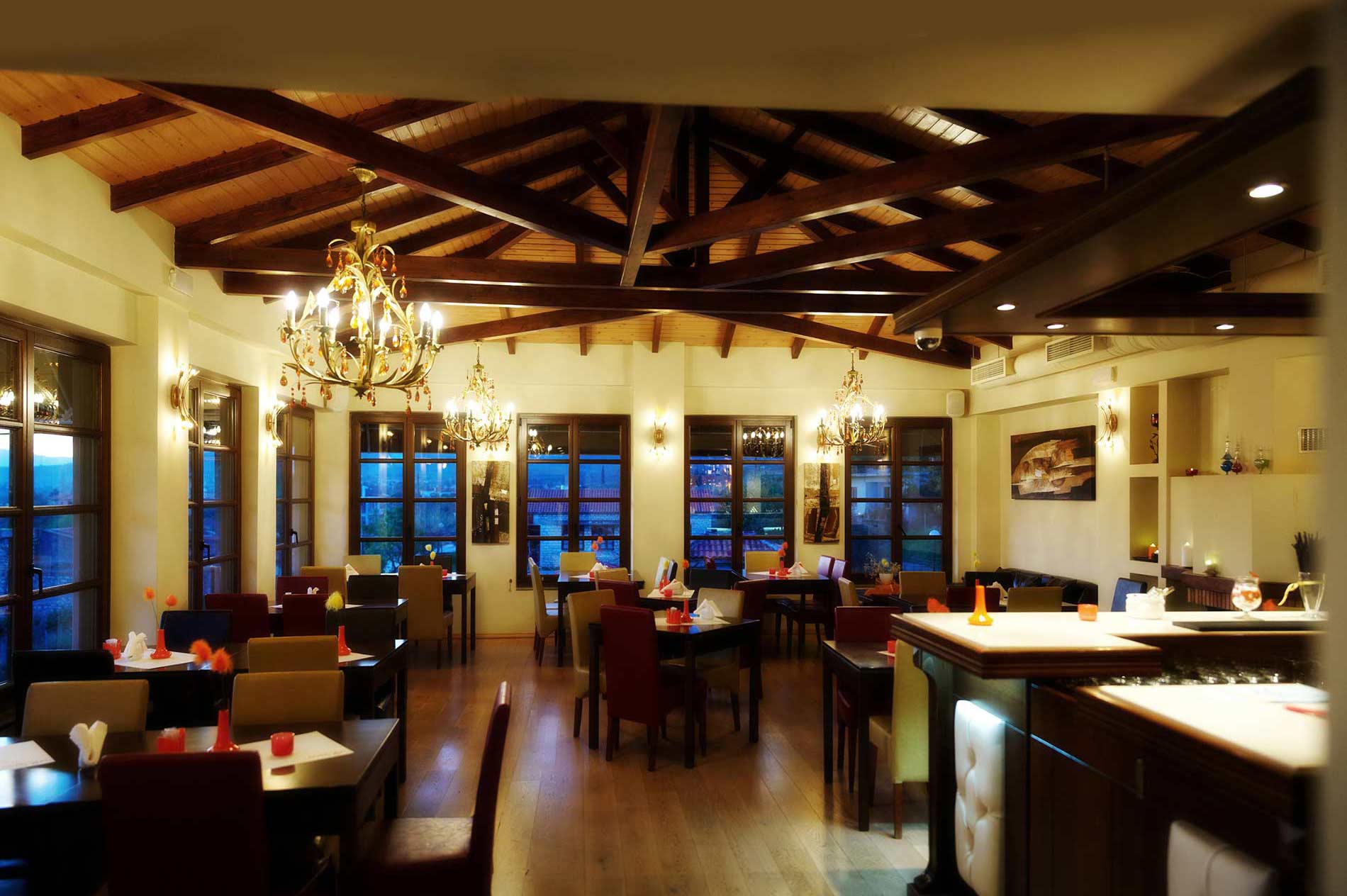 Eστιατόριο Μπαχάρι, Βλαχέρνα Άρτας, Με φιλικό και μοντέρνο, άνετο και κομψό περιβάλλον